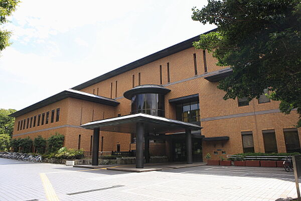 画像24:名古屋市鶴舞中央図書館（709m）
