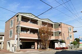 ラッフィナート有瀬  ｜ 兵庫県神戸市西区伊川谷町有瀬749番1号（賃貸マンション1K・1階・27.76㎡） その1