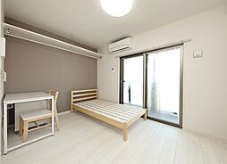 学生会館 ロイヤル新大江[食事付き] 1階1Kのリビング/ダイニング