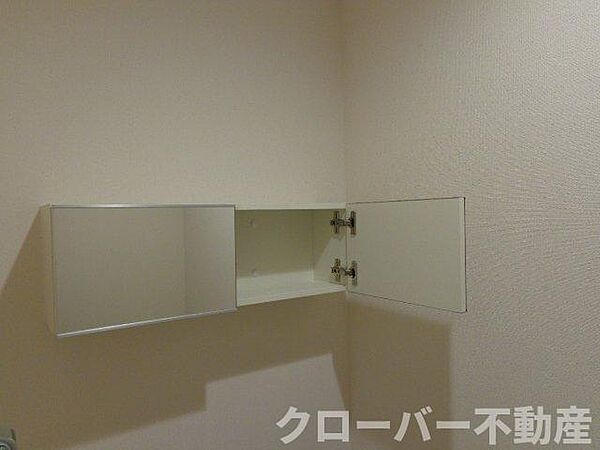 画像19:トイレ戸棚