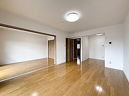 プランドール柳原 202 2階2LDKのリビング/ダイニング