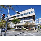 役所「下諏訪町役場まで1435ｍ」