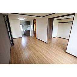 ジュネス砥川 2階2LDKのリビング/ダイニング