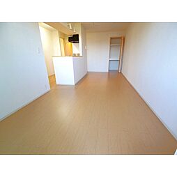 シュシュ・ドゥー 1階1LDKのリビング/ダイニング