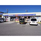 コンビニ「ローソン岡谷小萩三丁目店まで368ｍ」