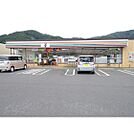 コンビニ「セブンイレブン諏訪四賀桑原店まで552ｍ」