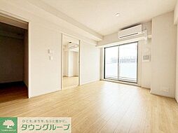 リーフシティ市川　ザ・レジデンス 815 8階2LDKのリビング/ダイニング