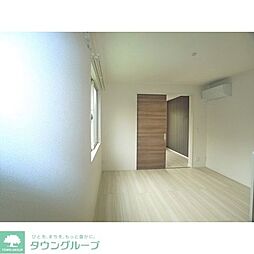 IZイズ 101 1階1LDKのリビング/ダイニング