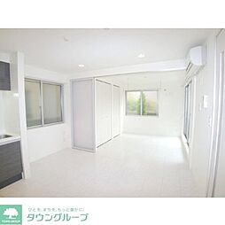 ステラート市川新田 105 1階1LDKのリビング/ダイニング