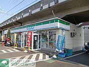 ファミリーマート船橋印内三丁目店 徒歩7分。コンビニ 560m