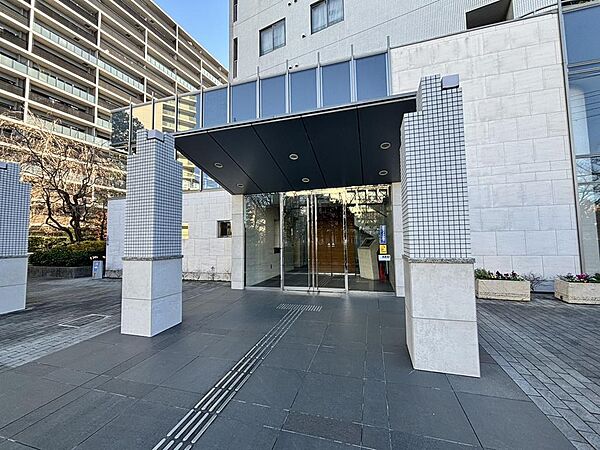 エントランスを拡大表示