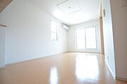 広いダイニングスペース！大きいテーブル置いて、立派な椅子も、と妄想が！