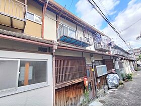 北袋町18貸家5戸北側西棟 東より2 ｜ 奈良県奈良市北袋町（賃貸テラスハウス2K・1階・45.00㎡） その1