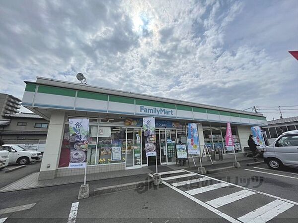 画像26:ファミリーマート　桜井薬師町店まで800メートル