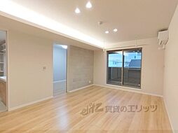 レジデンス三条宮前 3階2LDKのリビング/ダイニング