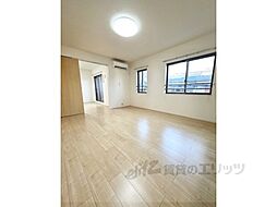 グランツ井上 202 2階1LDKのリビング/ダイニング