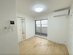 近鉄奈良線 八戸ノ里駅 徒歩8分の賃貸アパート 2階1Kのリビング/ダイニング