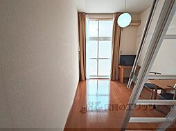 JR片町線(学研都市線) 鴻池新田駅 徒歩3分の賃貸アパート 3階1Kのリビング/ダイニング