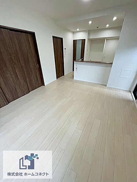 LDK(約16.0帖)|リフォーム済みの綺麗なお部屋で、すぐに新生活をスタートしていただけます。