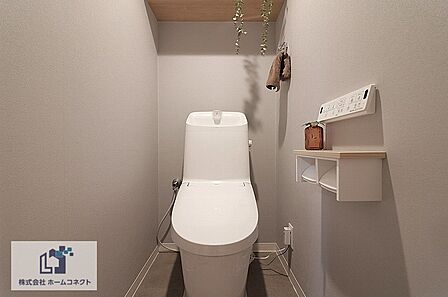 トイレ新調｜ウォシュレット機能付きのトイレになります。