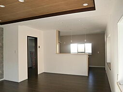 清武町加納、３LDK中古住宅、内外装リノベーション済、 3LDKのリビング/ダイニング