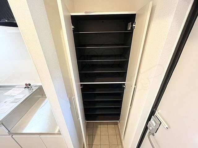 収納