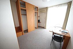 レオパレス幸甚 101 1階1Kのリビング/ダイニング