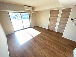 セレニティプレイス桂 5階2LDKのリビング/ダイニング