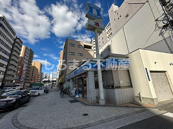 画像15:【コンビニエンスストア】ローソン 和泉町店まで207ｍ