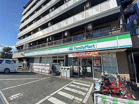 ファミリーマート 此花島屋店 750m