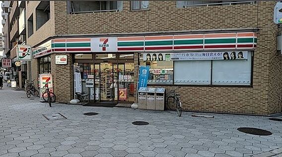 セブンイレブン...