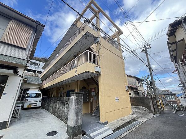 兵庫県神戸市兵庫区氷室町2丁目(賃貸アパート2DK・3階・28.00㎡)の写真 その1