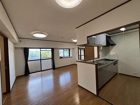 リビング/ダイニング 形山パレス 6階/-