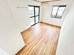 サンアレイ 102 1階1Kのリビング/ダイニング