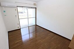 グリーンハイツ 106 1階ワンルームのリビング/ダイニング