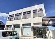 萩山口信用金庫竪小路支店(162m)