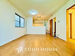 多摩市連光寺3丁目 中古戸建 4LDKのリビング/ダイニング