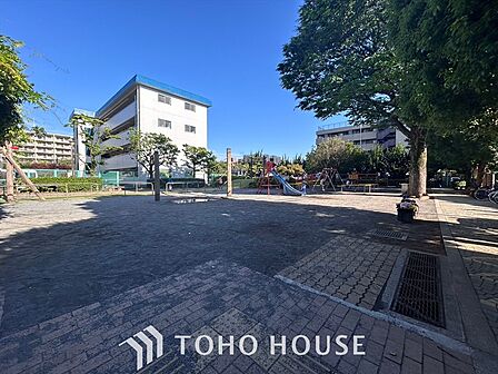 下連雀鷹の子児童公園 距離約1200m