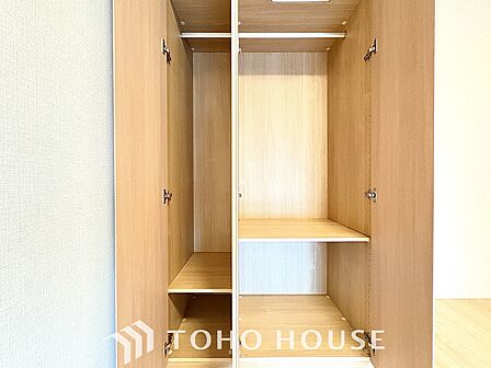 使いやすく美しい収納で、心地よい暮らしをお約束します。スタイリッシュな収納で、美しく整頓されたライフスタイルを。