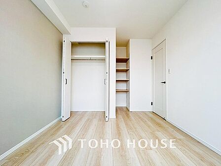 広さがもたらす開放感と豊かな暮らし。快適さを追求した、心地よい居住空間での洗練されたひと時。