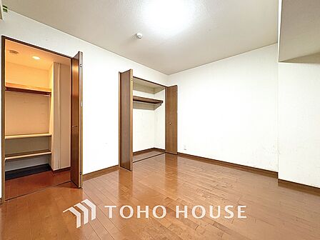 広々としたお部屋は、インテリアを考える楽しみもありますね。