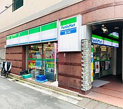 ファミリーマート 湯島駅前店（673m）