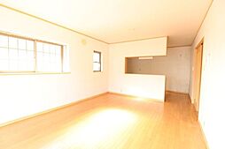 中古戸建　四日市市大字泊村 4LDKのリビング/ダイニング