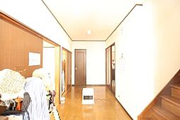 中古戸建　四日市市釆女町 5DKの室内