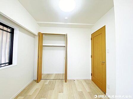 収納豊富で生活空間広々