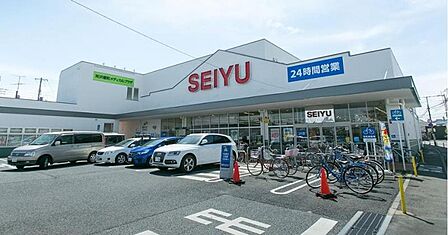 西友 所沢榎町店まで徒歩13分1002m!日々のお買い物に便利で、生活利便性の高い住環境が整っています。