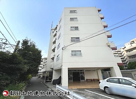 【外観】重厚感のある落ち着いた外観です。周囲の環境と美しく調和し、安心感のある佇まいが来客時にも好印象を与えます。