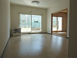 平岸ハウス 1階2LDKのリビング/ダイニング