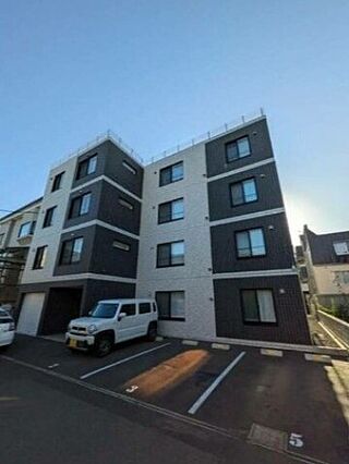 Y’sHiragishi_トップ画像