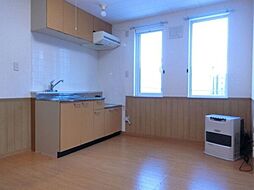 Long Wood　(ロングウッド) 2階1DKのリビング/ダイニング